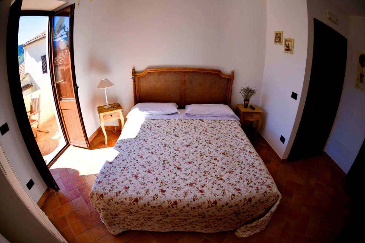 Il Giardino Di Julia B&B トルトラ エクステリア 写真